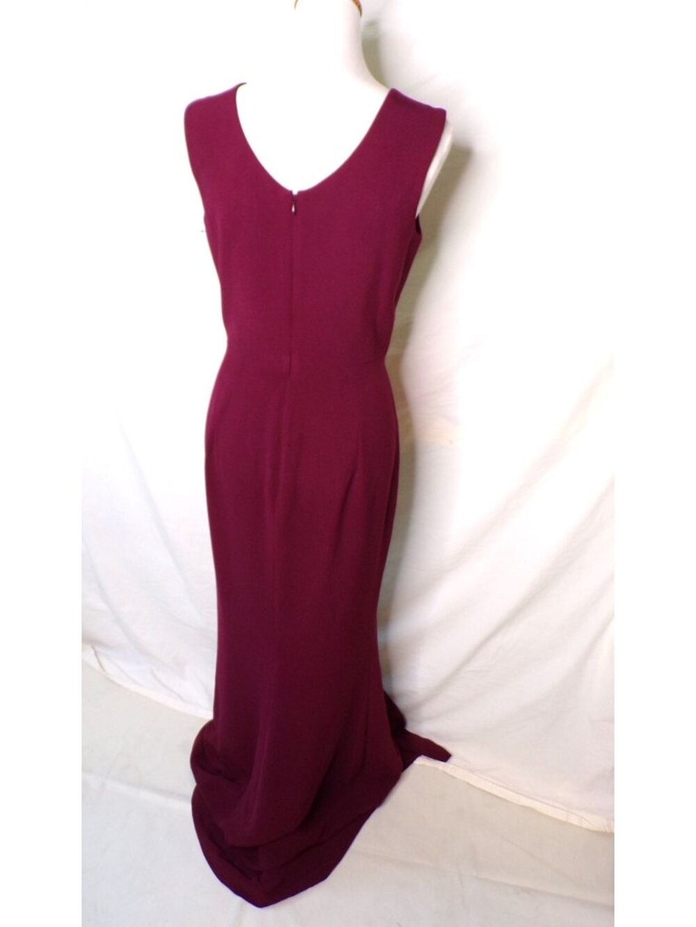 🆕DRESS THE POPULATION Plunge Sandra Trumpet Gown Dress Burgundy Medium 6 - Picture 10 of 12